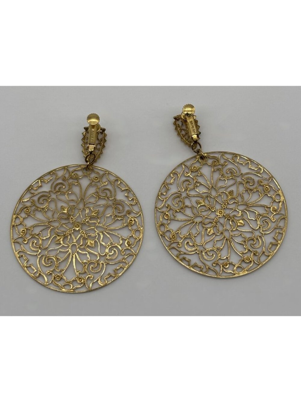 Vintage Napier Earrings Gold-Tone X-Large Round Dangling Discs Filigree Clip-Ons - Picture 15 of 15